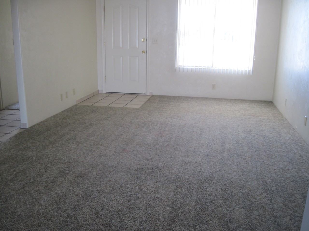 714 Mesa Avenue #B - Photo 2 of 5