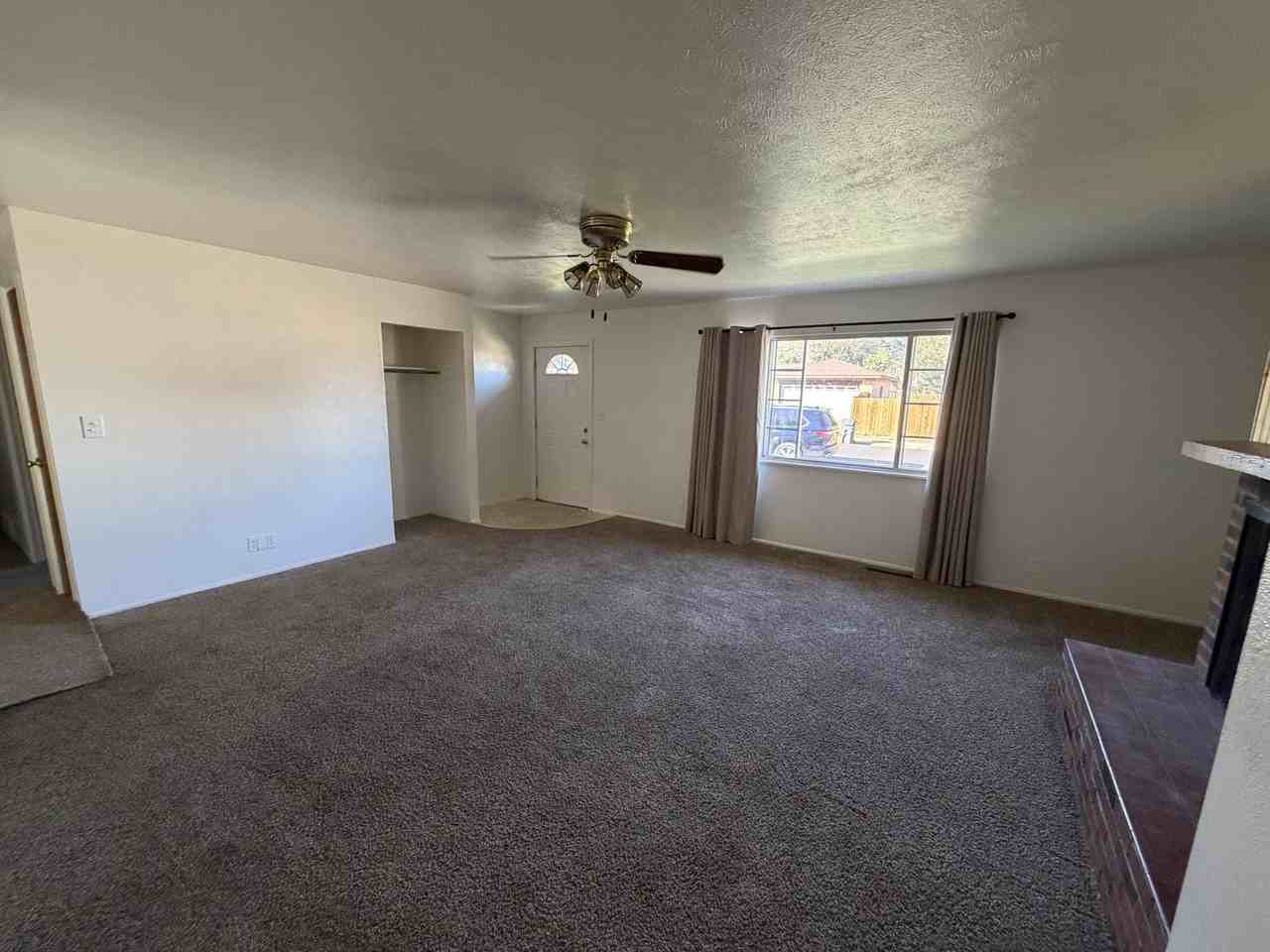 906 Gateway Ave #1 - Photo 7 of 20