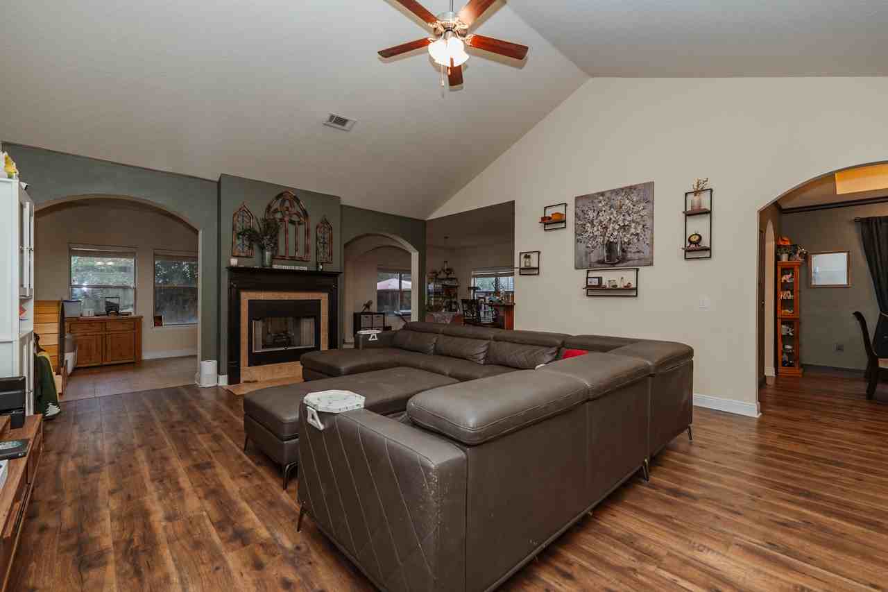 624 Red Fern Rd #1 - Photo 4 of 41
