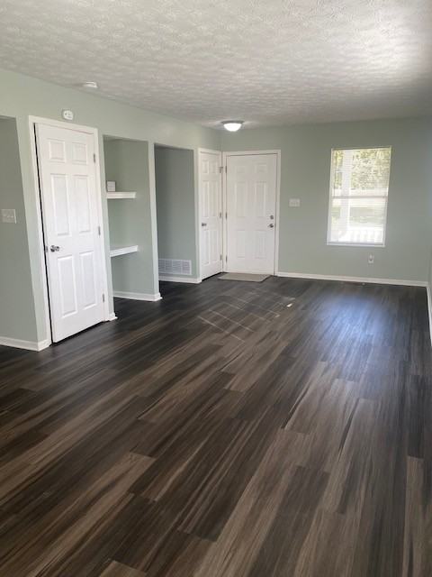 751 E Mound St #1 - Photo 3 of 20