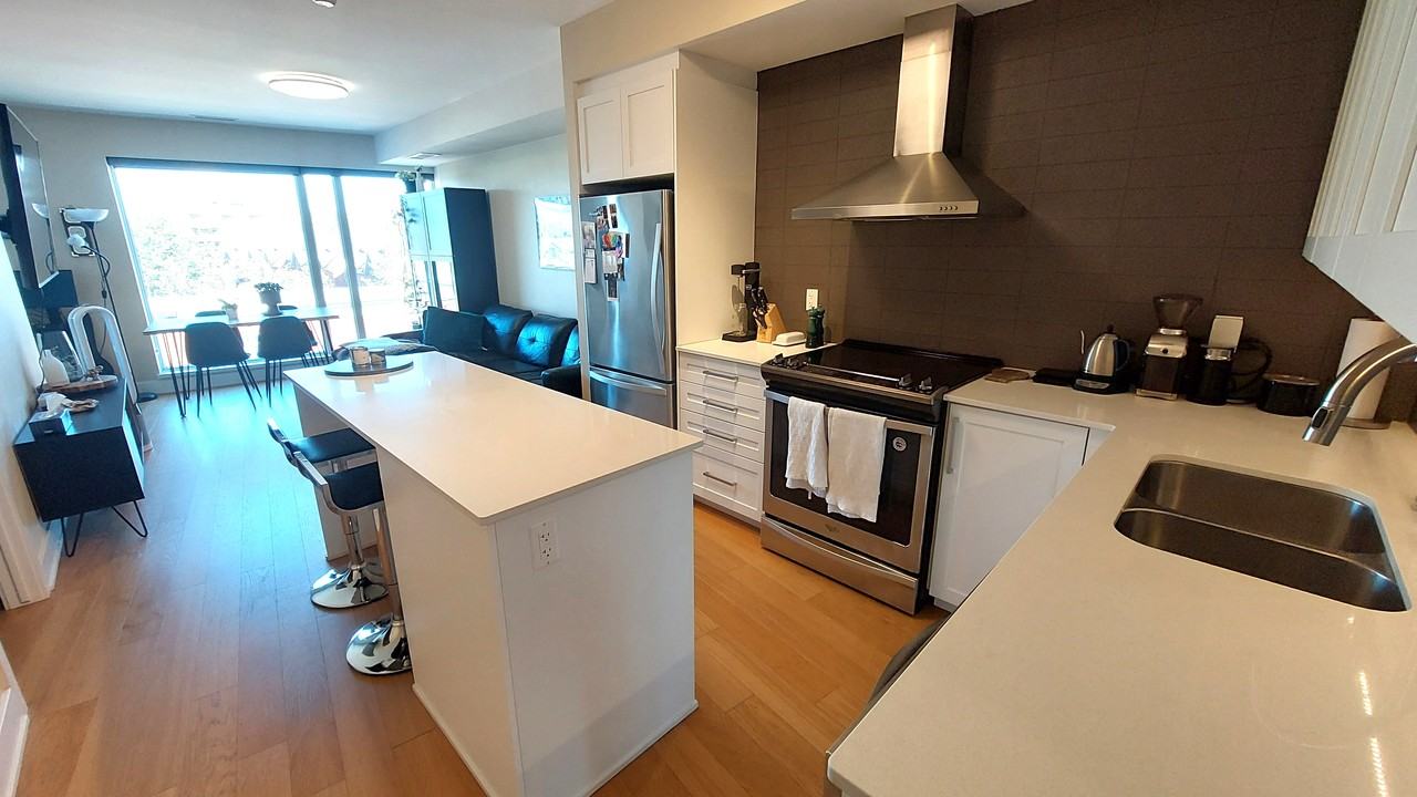 411 MacKay Street #411 - Photo 4 of 24
