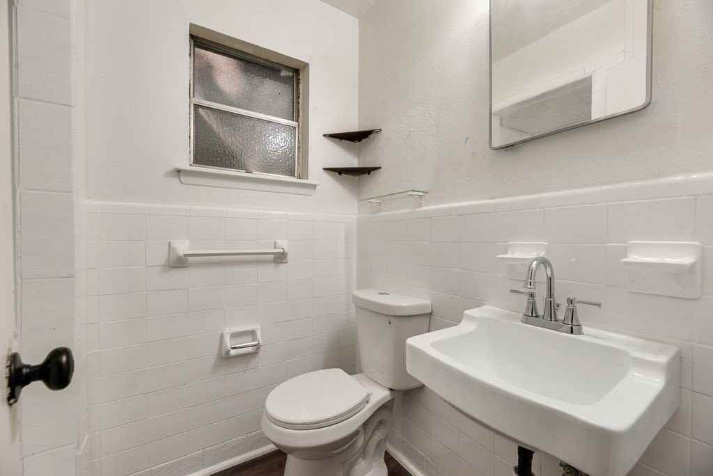 8923 Jennie Lee Ln - Photo 6 of 17
