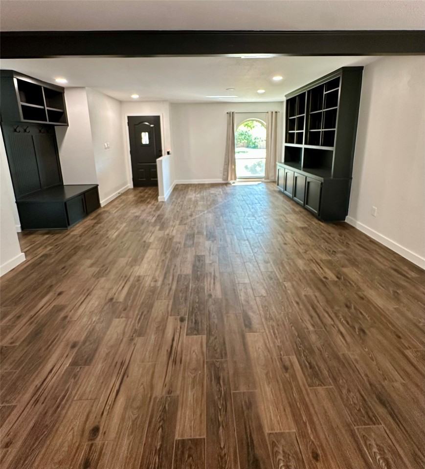 120 Lakeway Dr - Photo 5 of 25