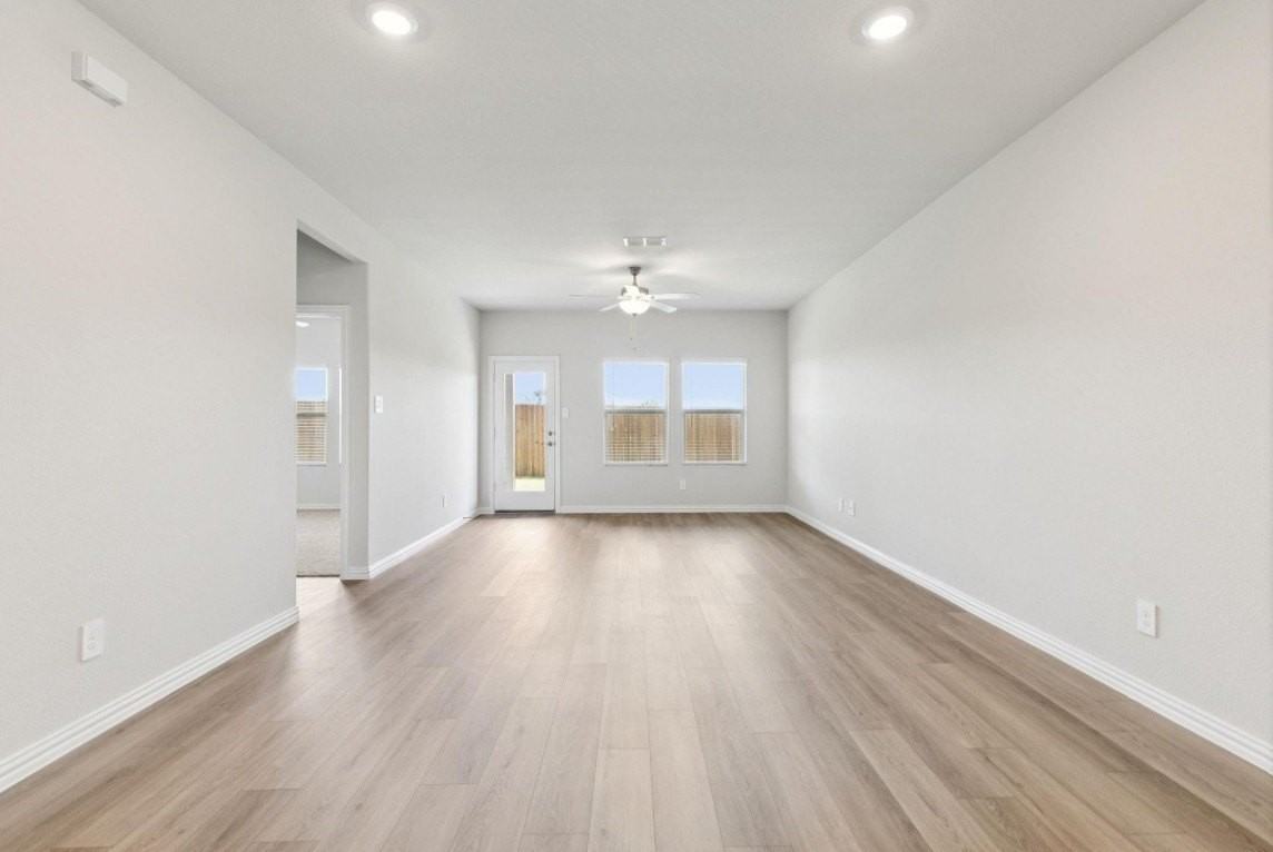 109 Greenbriar Dr - Photo 6 of 19