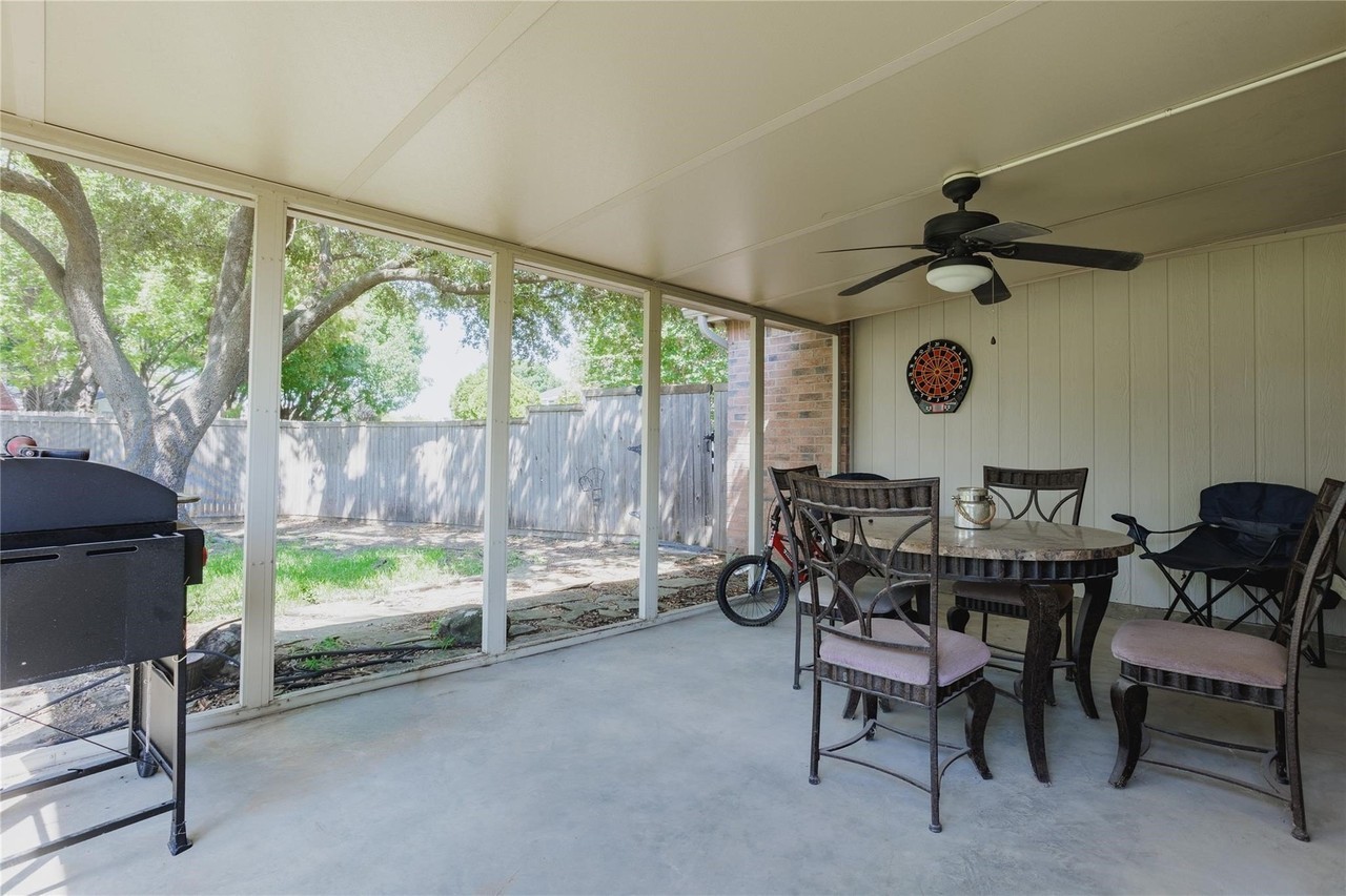 2918 Periwinkle Ct - Photo 4 of 20