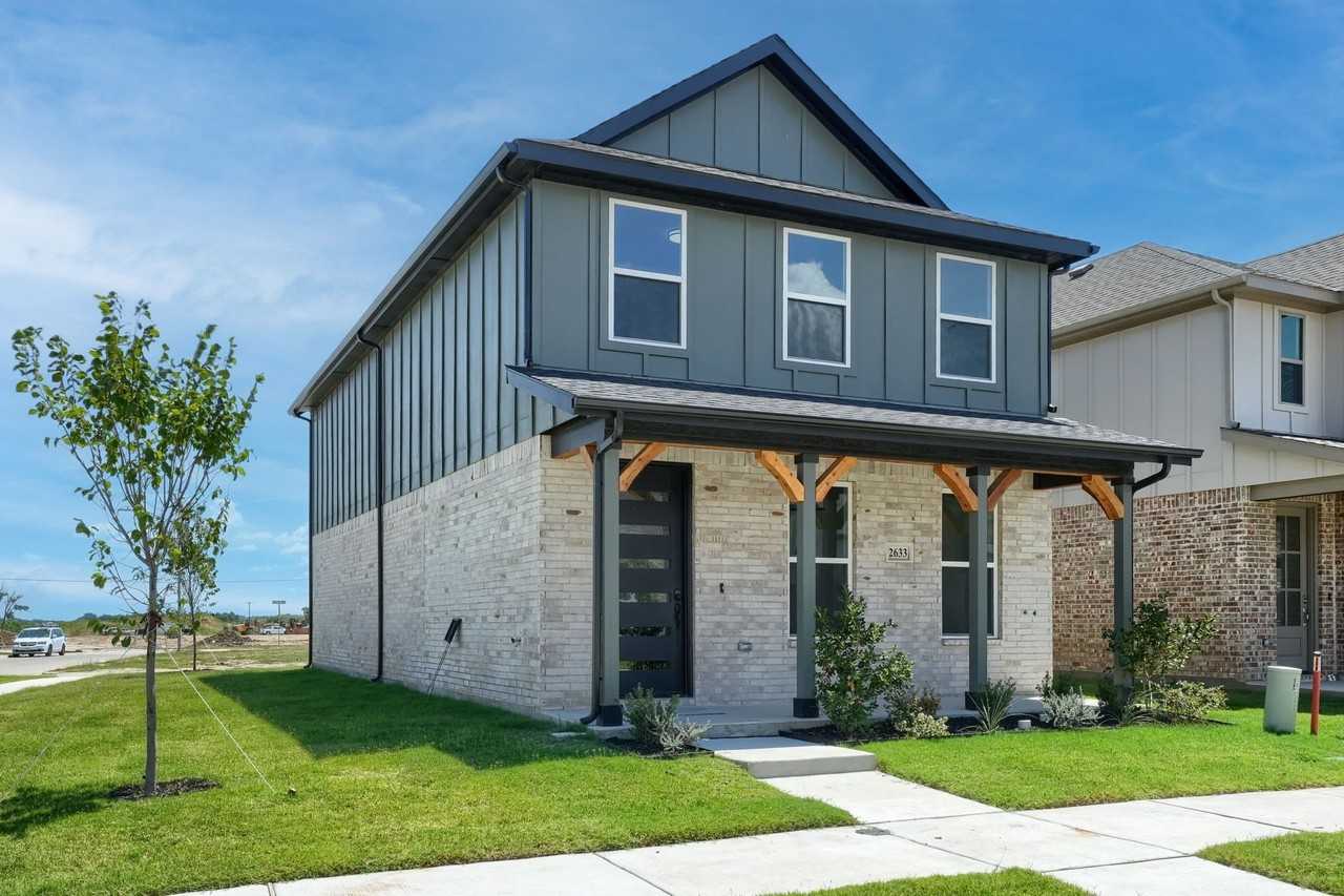 2633 Tanager St - Photo 2 of 25