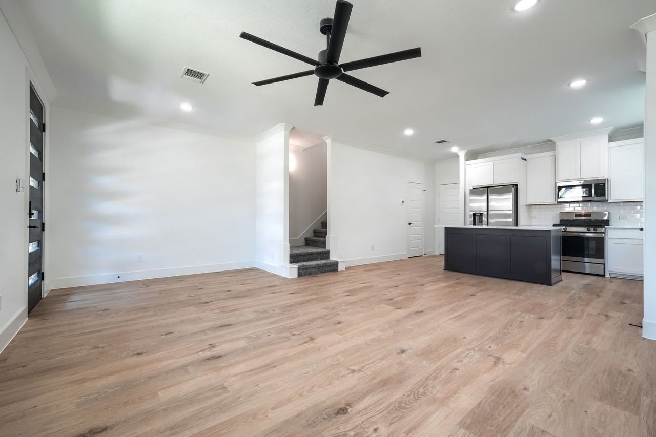 2633 Tanager St - Photo 5 of 25