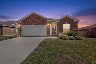 215 Magnolia Dr - Photo 1 of 1