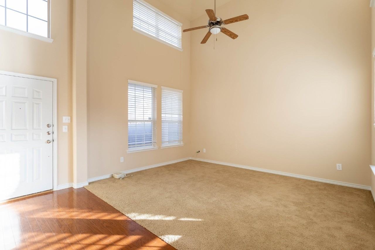6509 Hickory Hill Dr - Photo 3 of 21