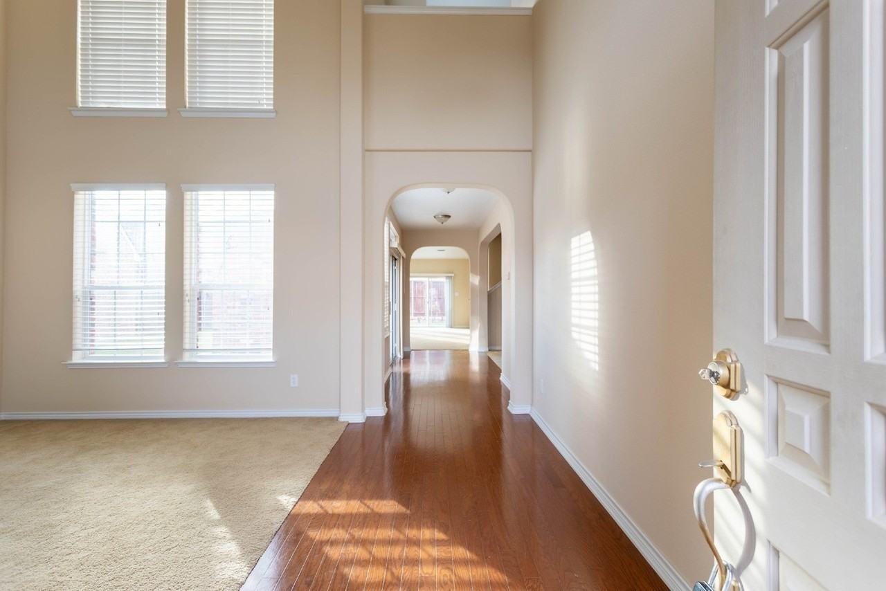 6509 Hickory Hill Dr - Photo 4 of 21