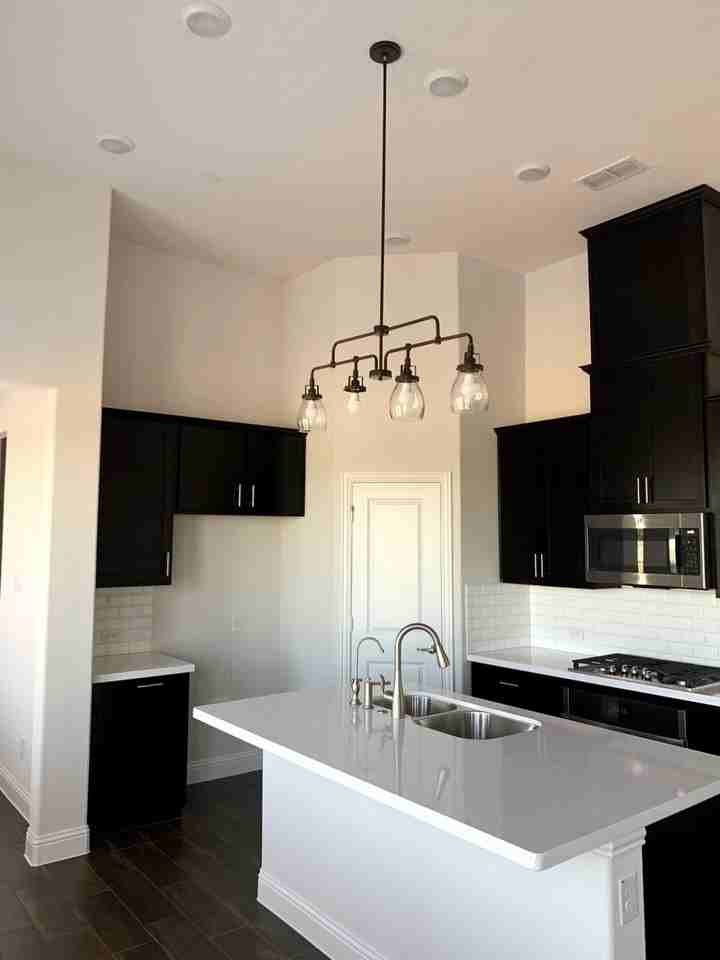 2473 Leah Ln - Photo 3 of 4