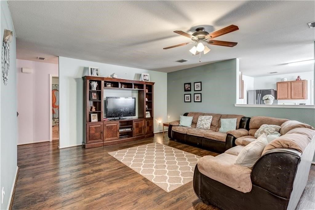 12829 Pricklybranch Dr - Photo 4 of 17