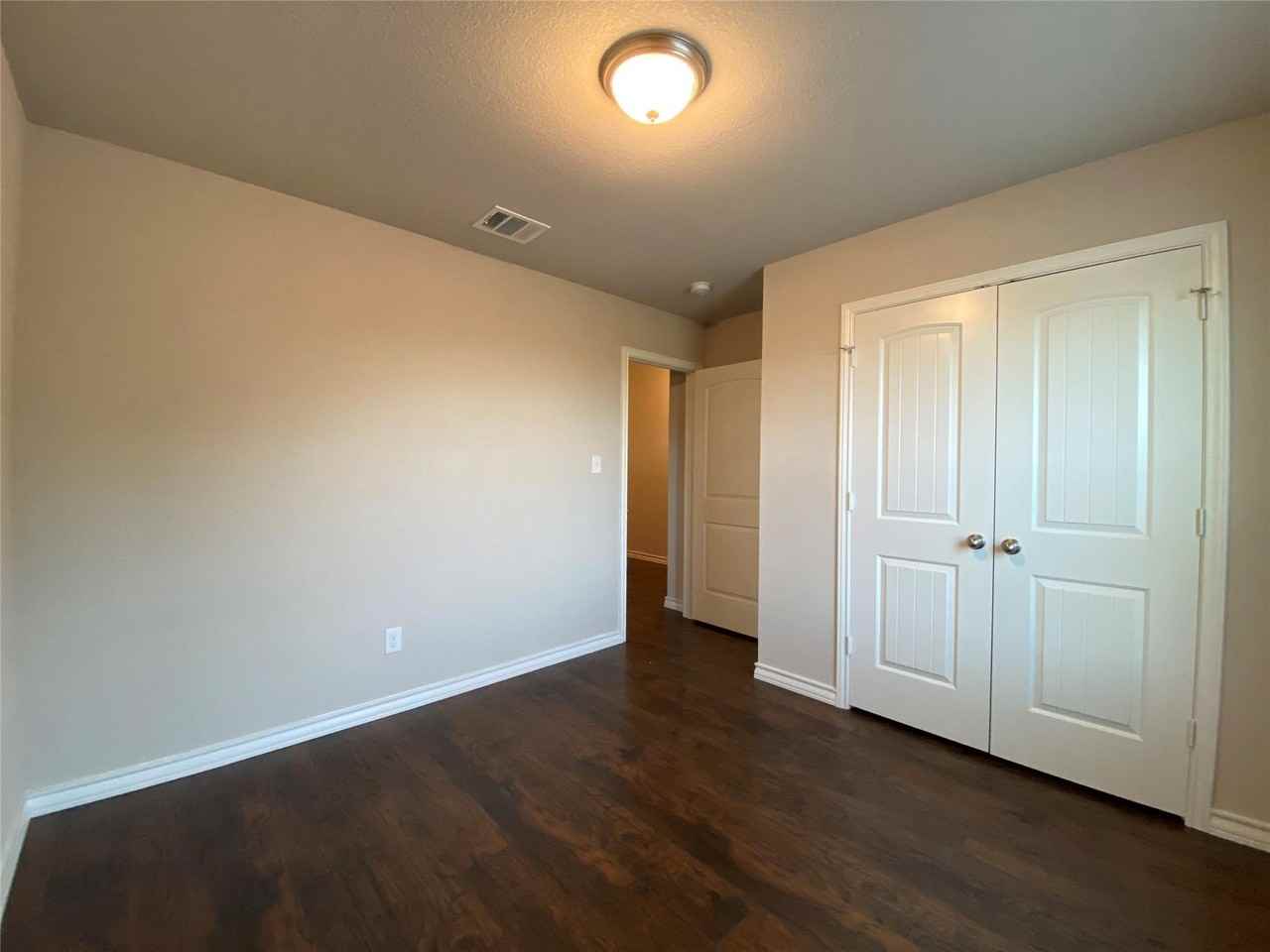1304 E Magnolia Ave - Photo 6 of 22