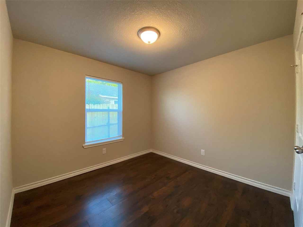 1304 E Magnolia Ave - Photo 7 of 22