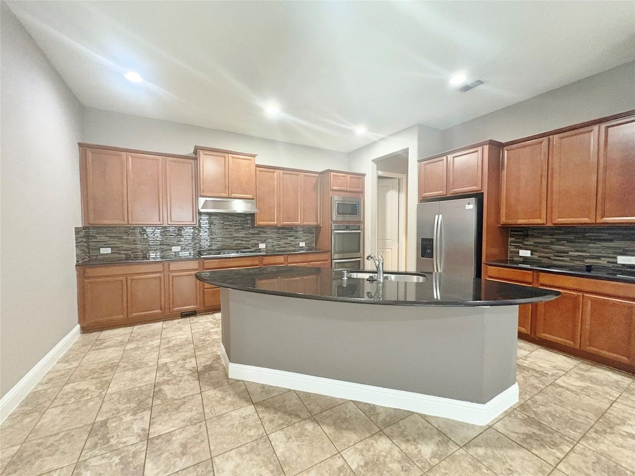 1604 Indigo Trl - Photo 6 of 15