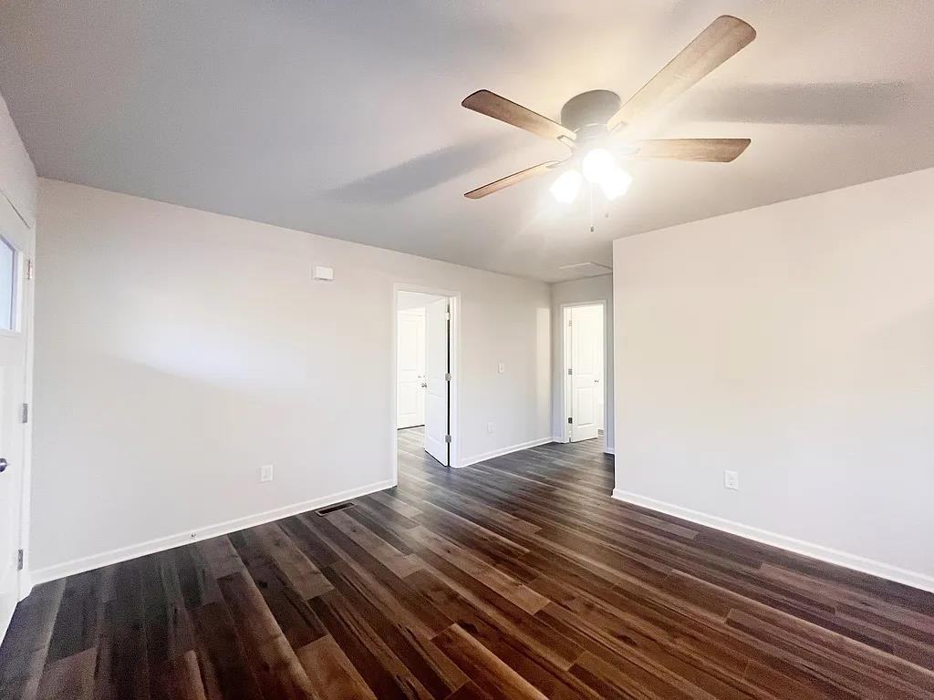220 Alameda St #1 - Photo 4 of 21