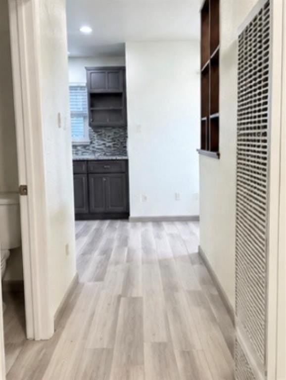 916 Ne 28th St - Photo 5 of 11