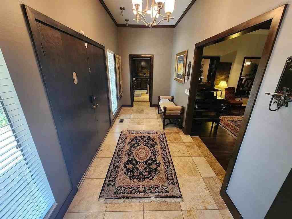 1441 Glenbrook Dr - Photo 2 of 16