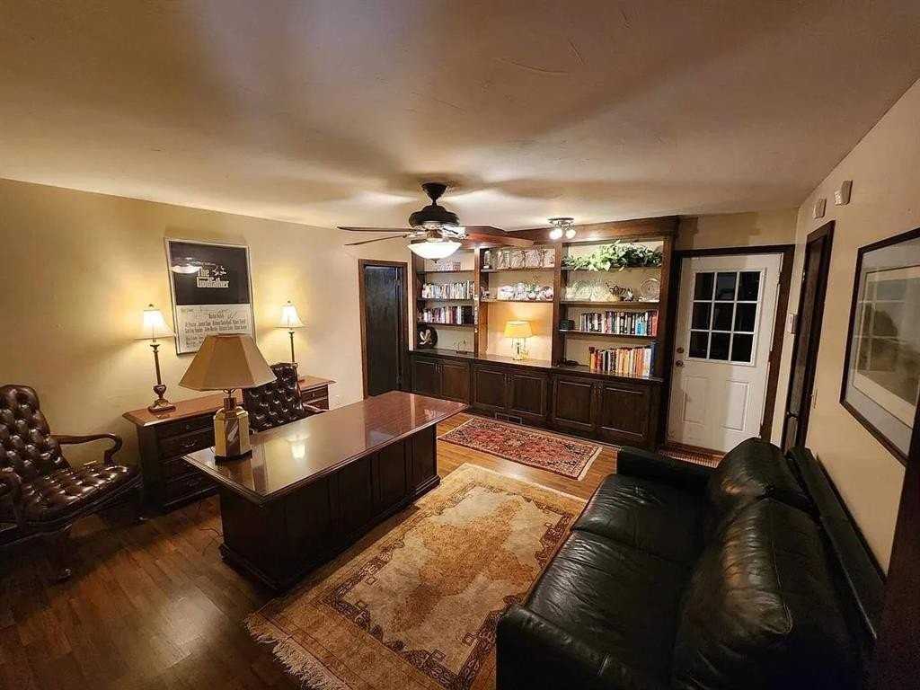 1441 Glenbrook Dr - Photo 7 of 16