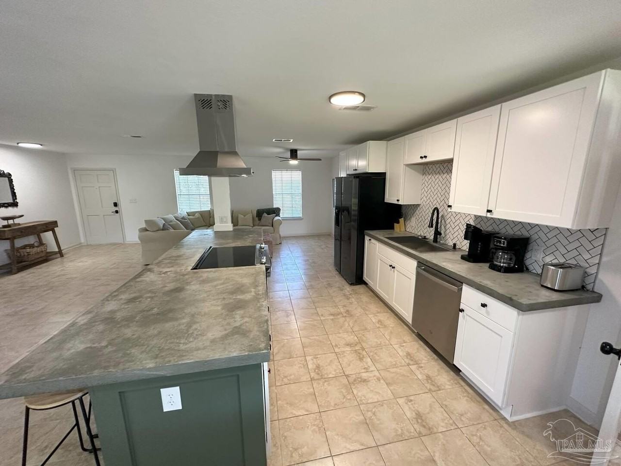 1406 Rancho Villa Dr - Photo 5 of 19