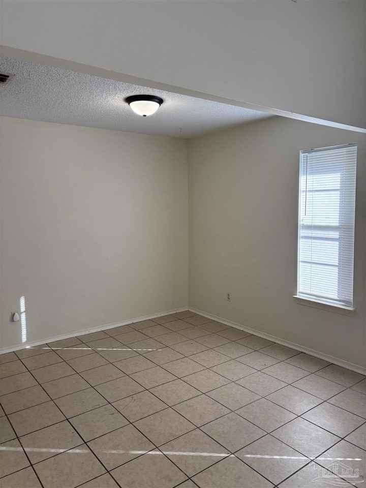 3145 Cedarwood Village Ln - Photo 4 of 11
