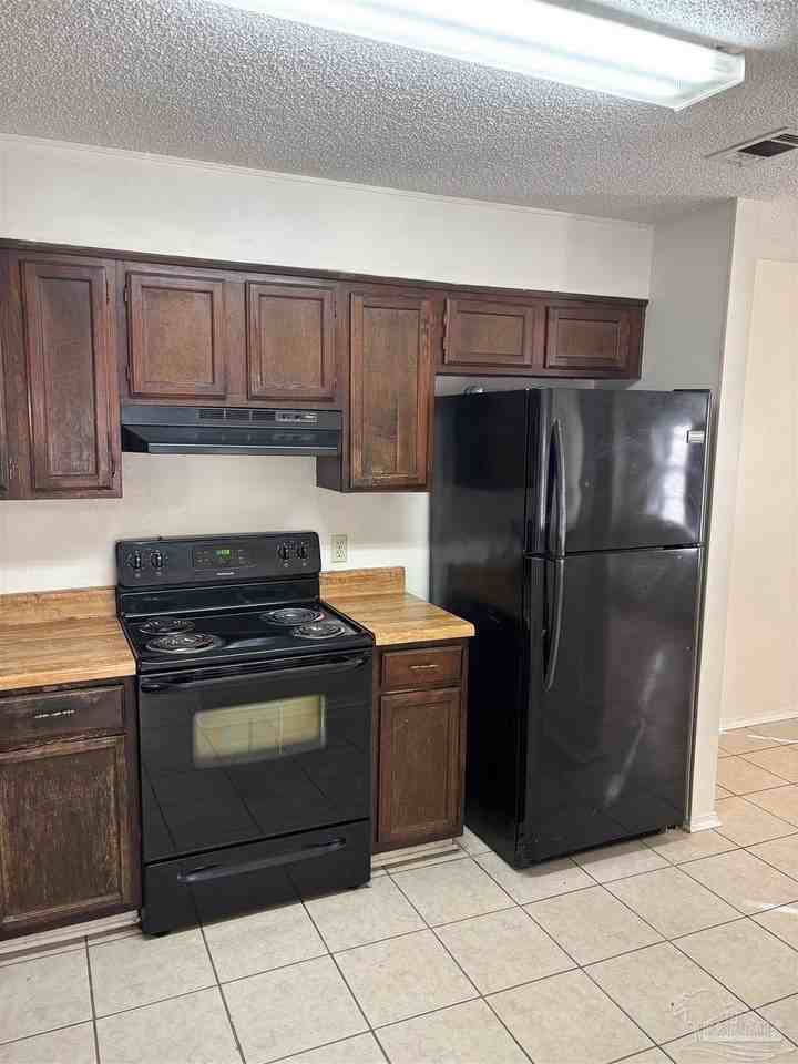 3145 Cedarwood Village Ln - Photo 6 of 11