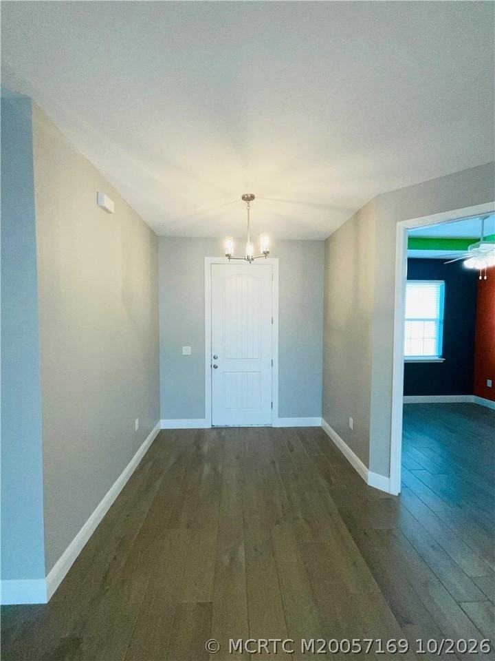 4551 Sw Masefield St - Photo 3 of 27