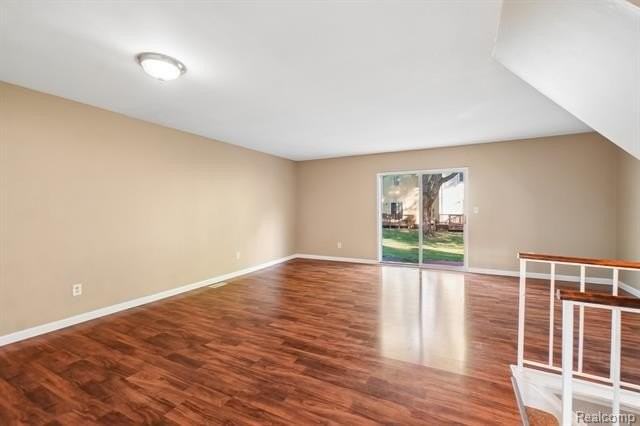 36517 Park Place Dr - Photo 3 of 27