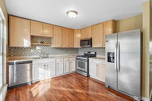 36517 Park Place Dr - Photo 7 of 27