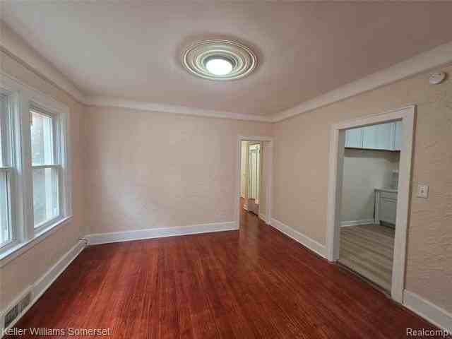 12609 Santa Rosa Dr - Photo 4 of 11