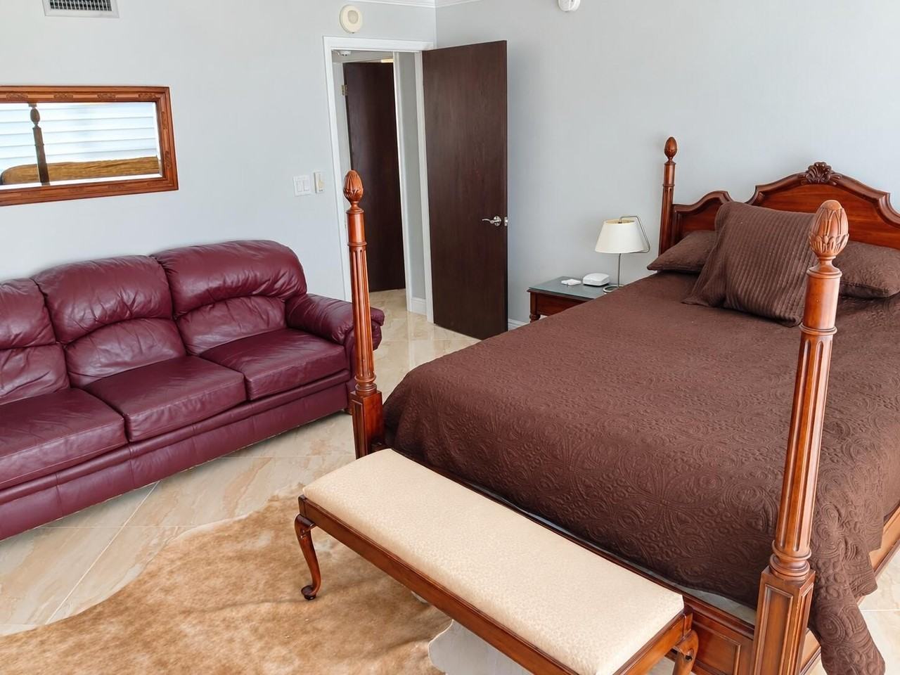 4280 Galt Ocean Dr #2C - Photo 7 of 9