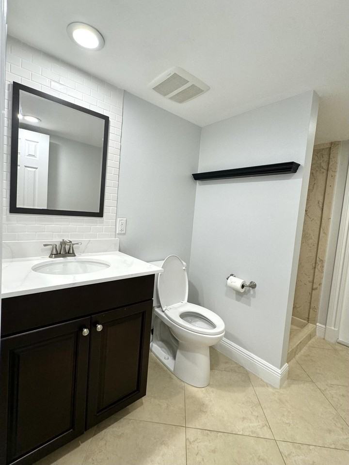 5372 Eagle Lake Dr - Photo 4 of 10