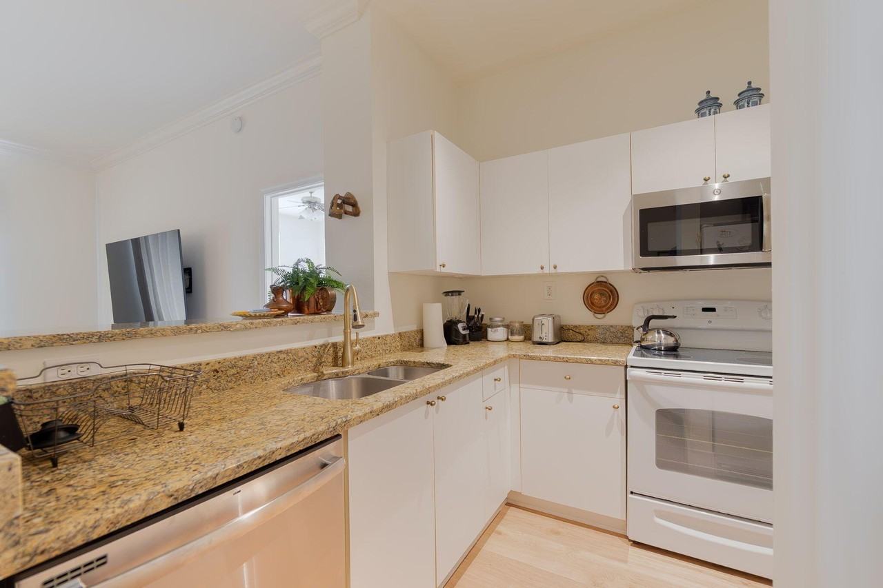11760 Saint Andrews Pl #304 - Photo 7 of 34