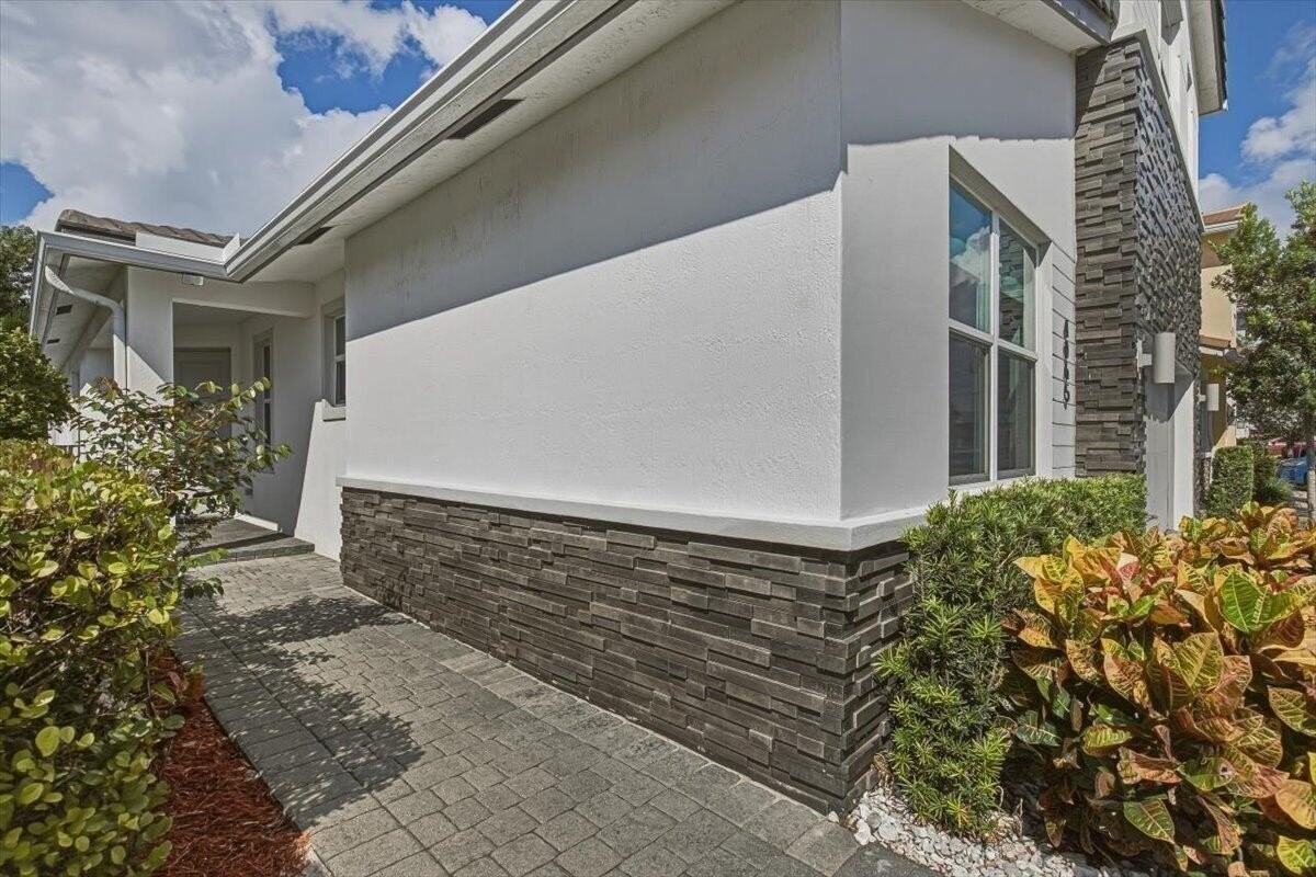 4065 Marina Way - Photo 7 of 47