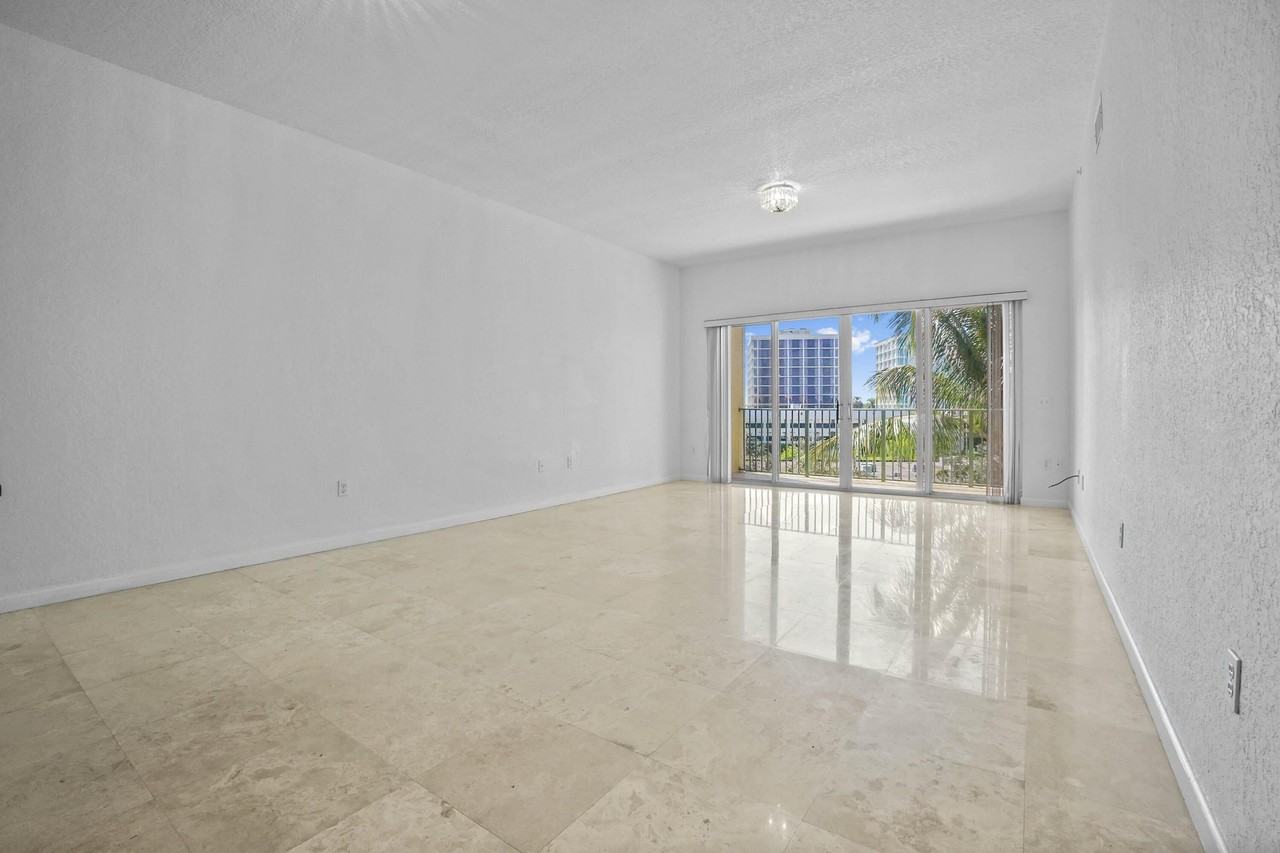 1650 Presidential Way #406 - Photo 7 of 23