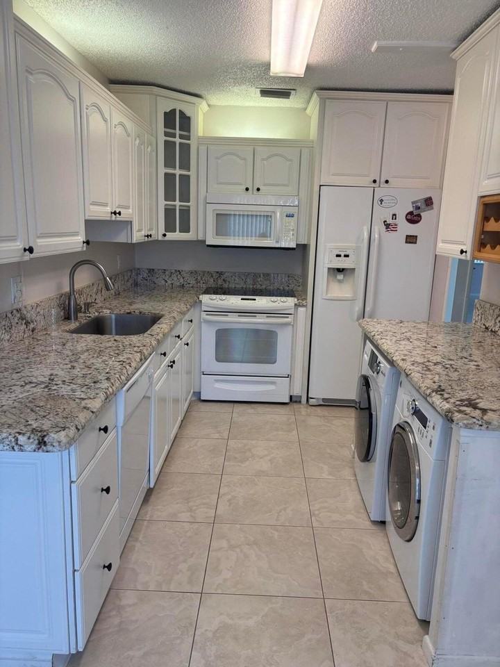 20975 Covington Dr - Photo 3 of 24