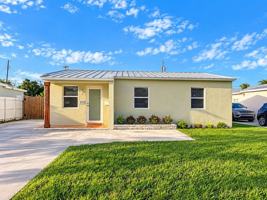 featured image of 835 Fernwood Dr