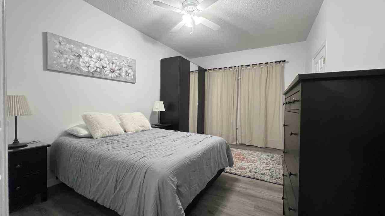 209 Castlemain Cir - Photo 4 of 22