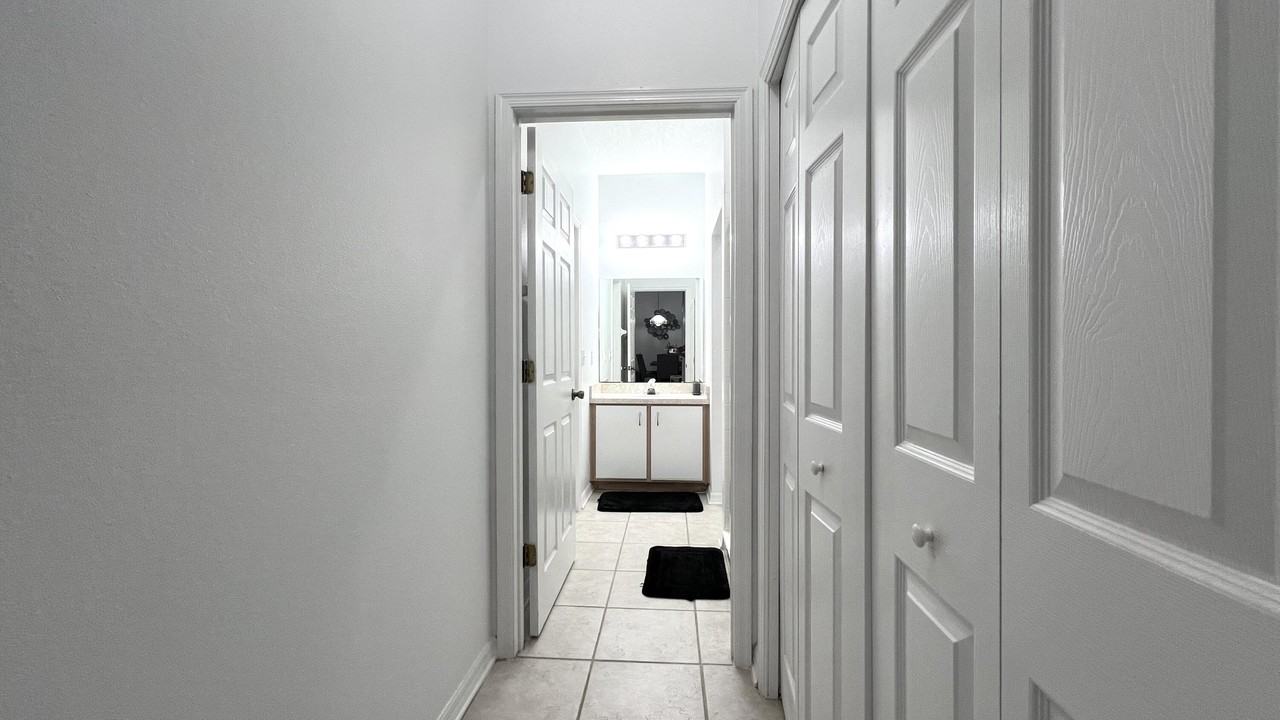 209 Castlemain Cir - Photo 5 of 22