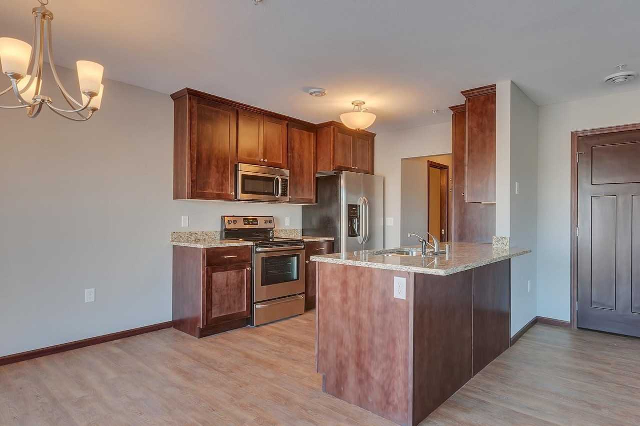 1240 7th Ave S - Photo 3 of 23