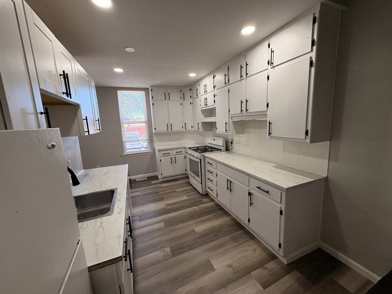 111 S 13th St #1 - Photo 2 of 18