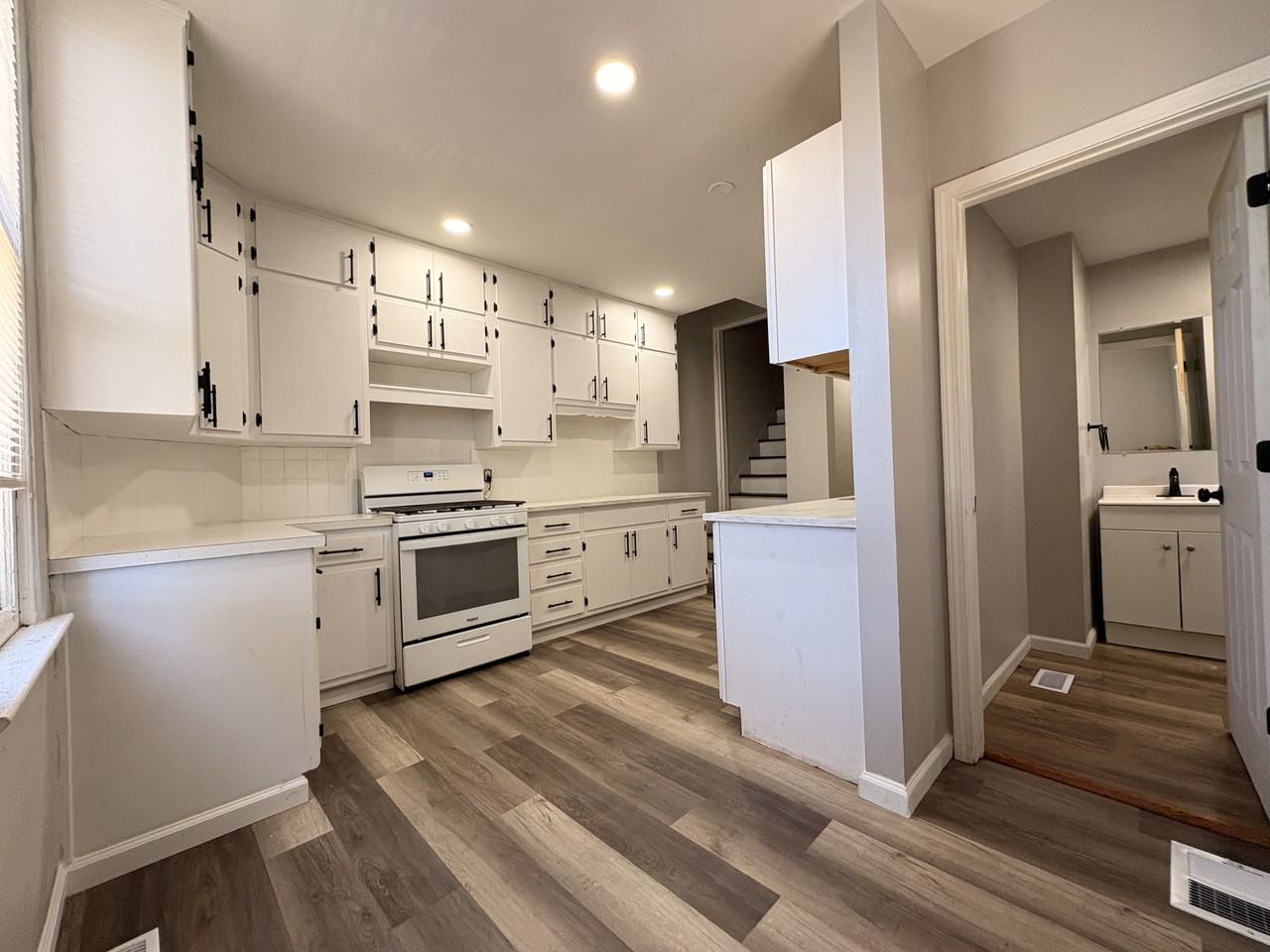 111 S 13th St #1 - Photo 3 of 18