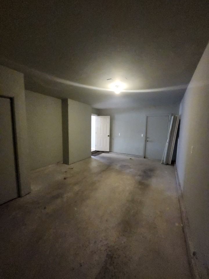 1214 Nw 22nd St #1 - Photo 5 of 30