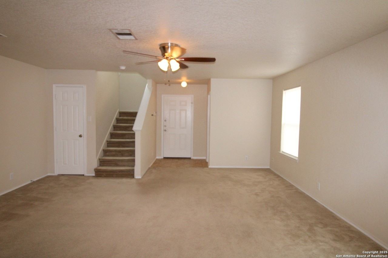 911 Marble Pt - Photo 2 of 18