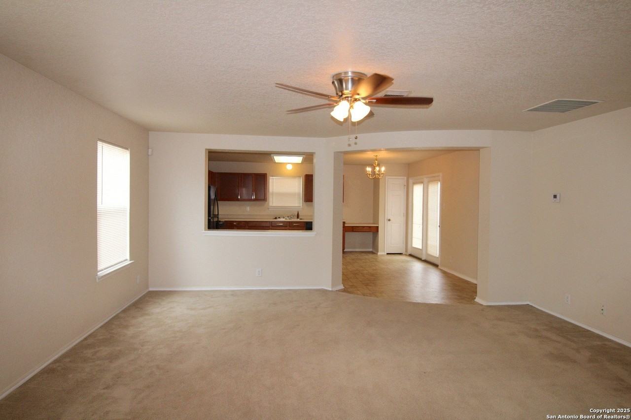 911 Marble Pt - Photo 3 of 18