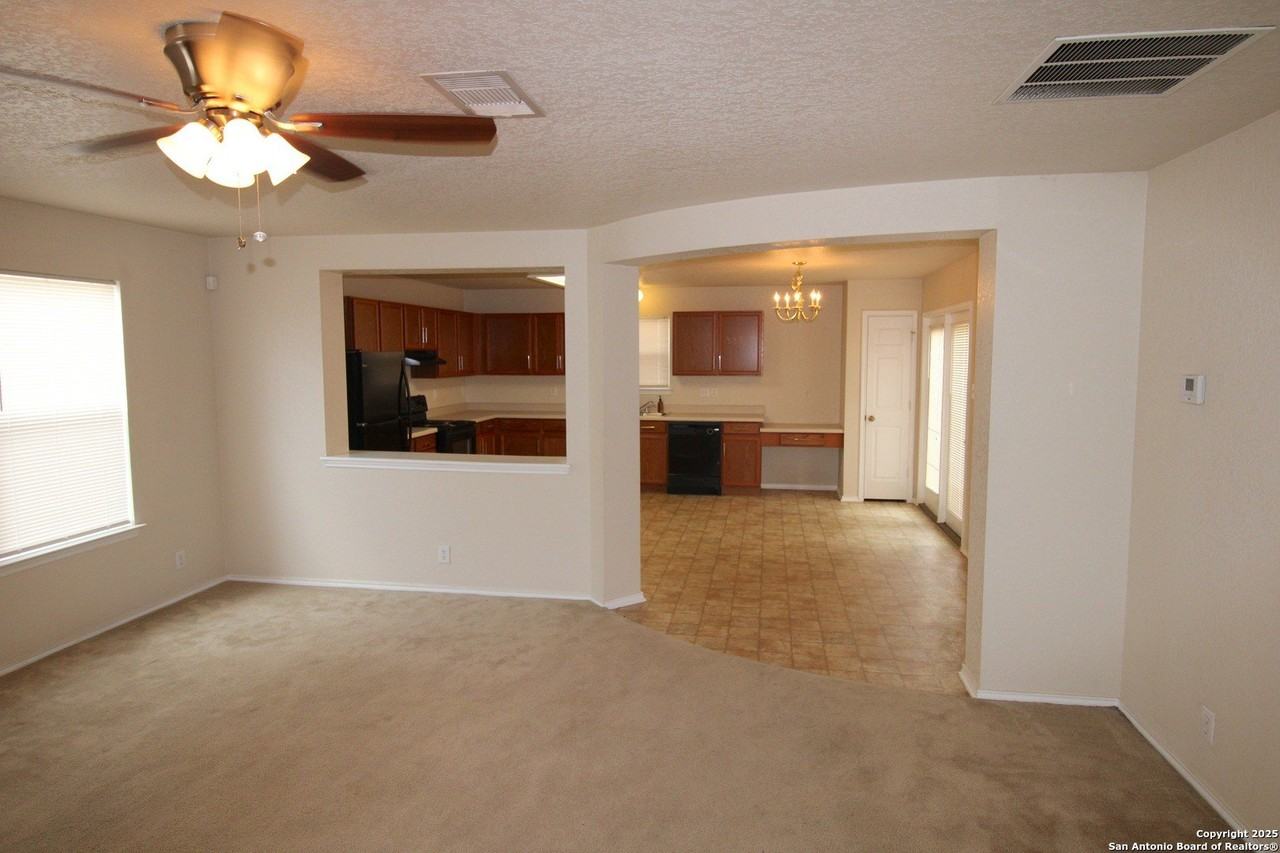 911 Marble Pt - Photo 4 of 18