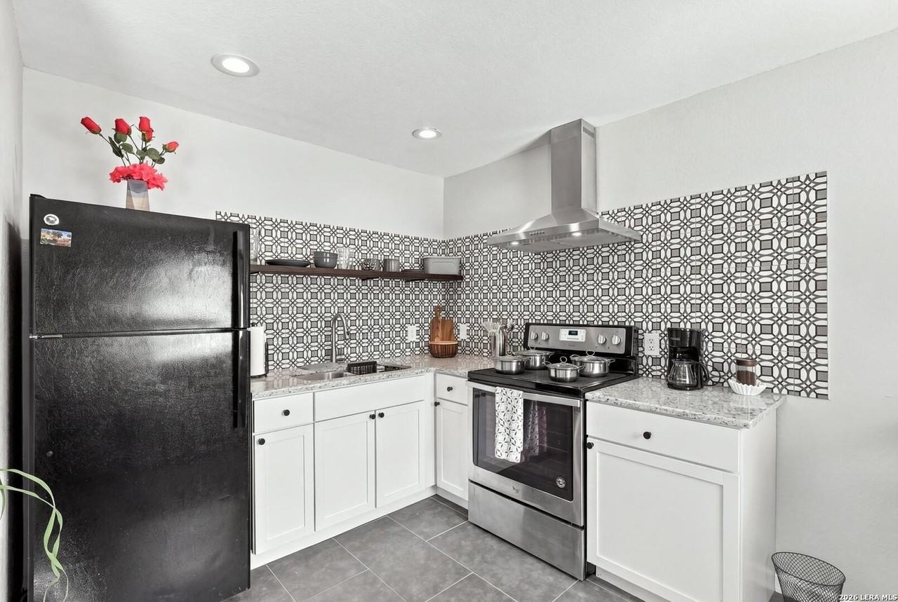 417 Willow - Photo 6 of 14