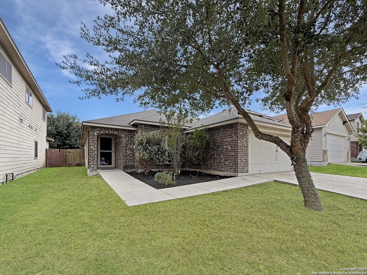 4096 Cherry Tree Dr - Photo 2 of 20