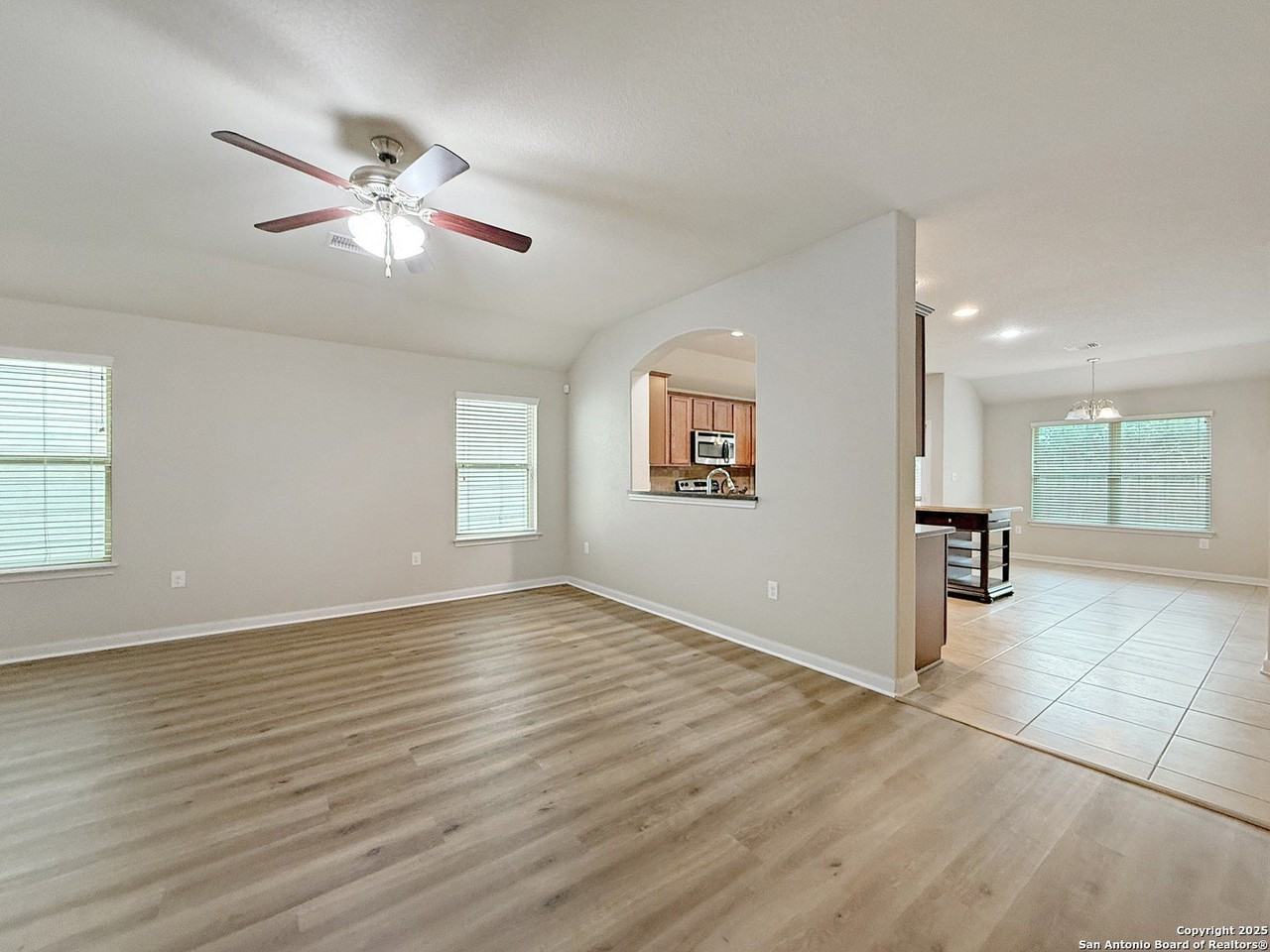 4096 Cherry Tree Dr - Photo 6 of 20