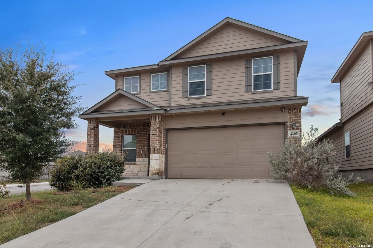 4205 Fort Palmer Blvd - Photo 2 of 16